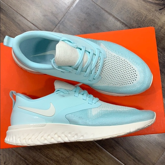 Nike Odyssey React 2 Flyknit Women's Running Gym - Picture 16 of 16